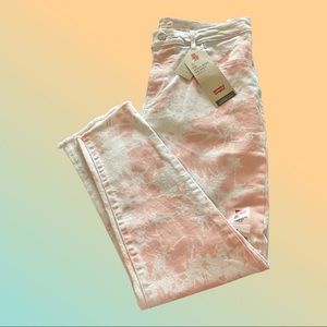 16 W Plus size Levi's skinny ankle jeans